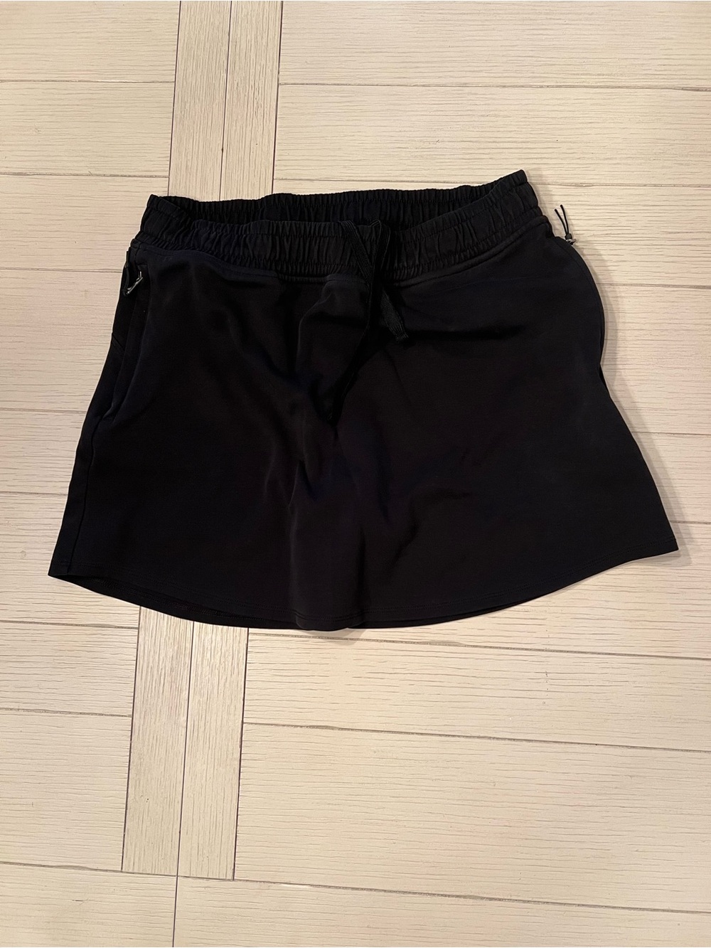 Old Navy Black Women's Athletic Skort with Drawstring Waist